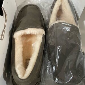 Men’s UGG Ascot suede slippers in charcoal gray grey color valentines gift